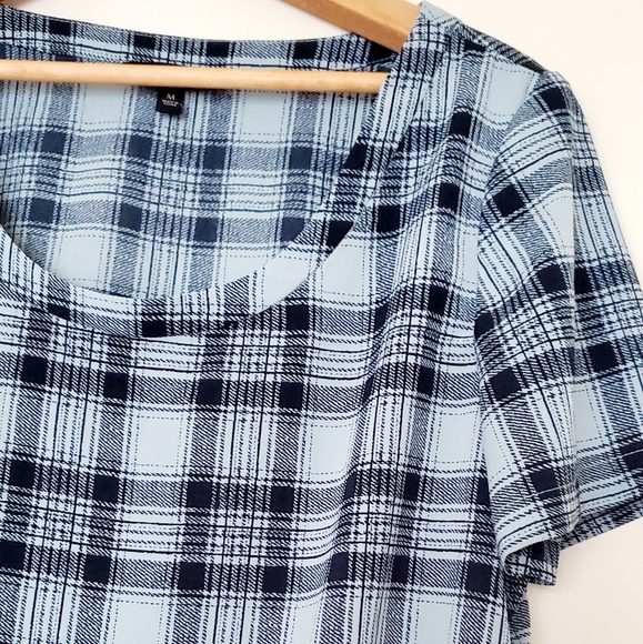 Banana Republic blue plaid blouse - Picture 3 of 4